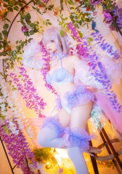 欧美女仆_720全集免费播放