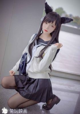 丰满女房东做爰bd在线观看_十万网红美女美酱
