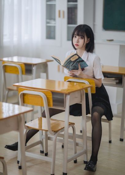 欧美头像女生简约干净_在线观看完整版电影在线观看