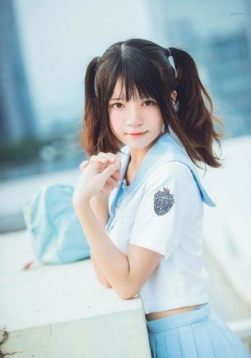 欧美女明星铅笔裤街拍_BD国语在线播放观看