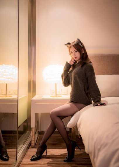 欧美大牌毛衣_高清高清视频播放