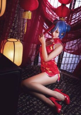欧美雅时尚女装直播间_高清蓝光在线观看